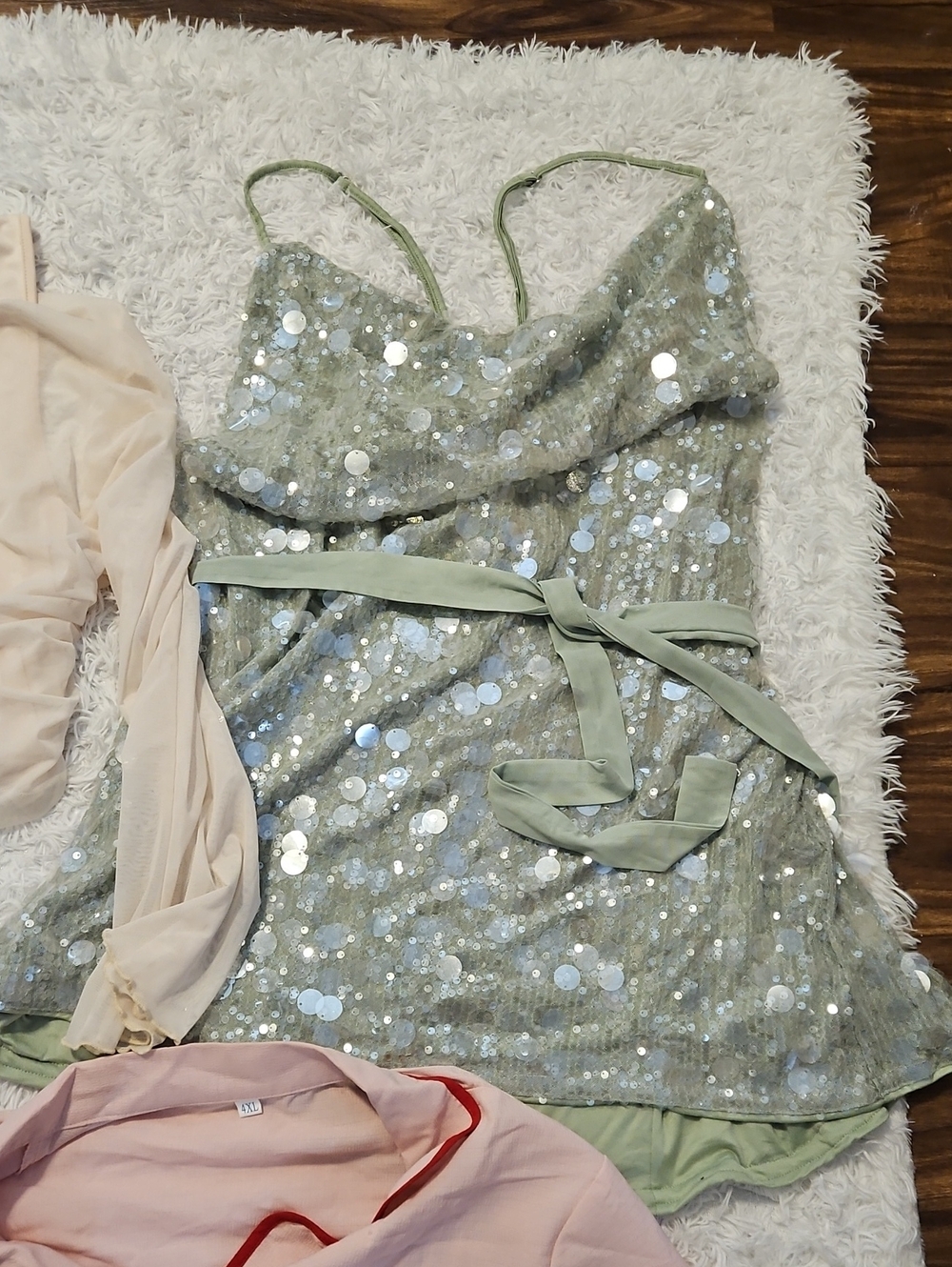 10 PIECE SHEIN CURVE QUEEN SEQUIN CLOTHING BUNDLE - Picture 4 of 16